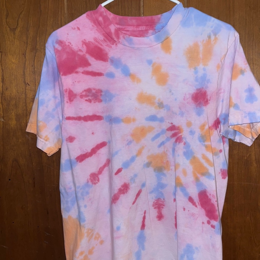 Tie dye short sleeve shirt
